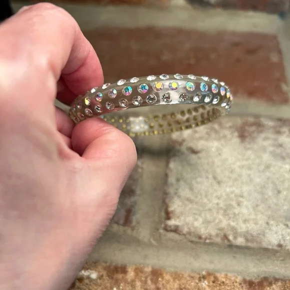 Vintage Lucite Bangle Bracelet - Picture 7 of 13